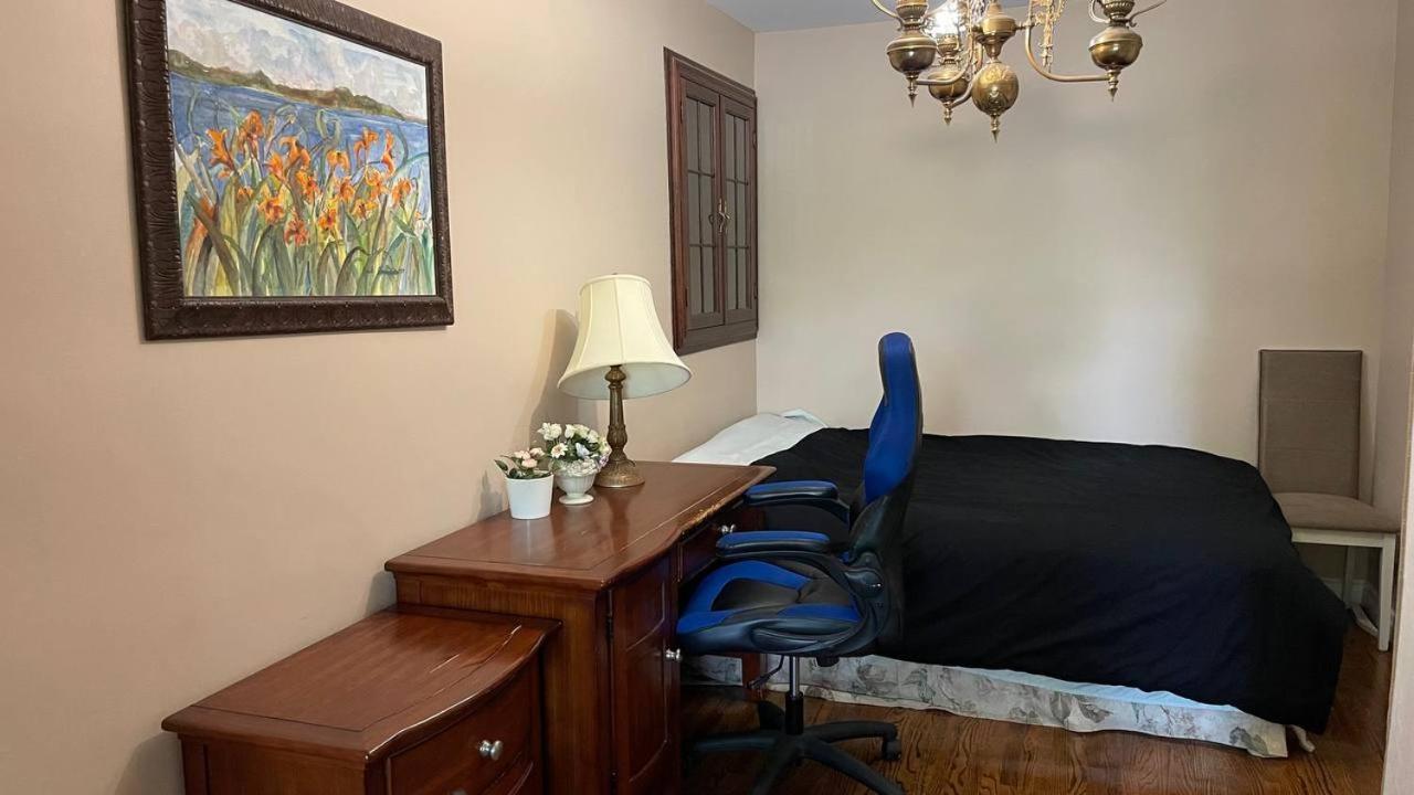 Glengrove Cozy Home Toronto Bagian luar foto