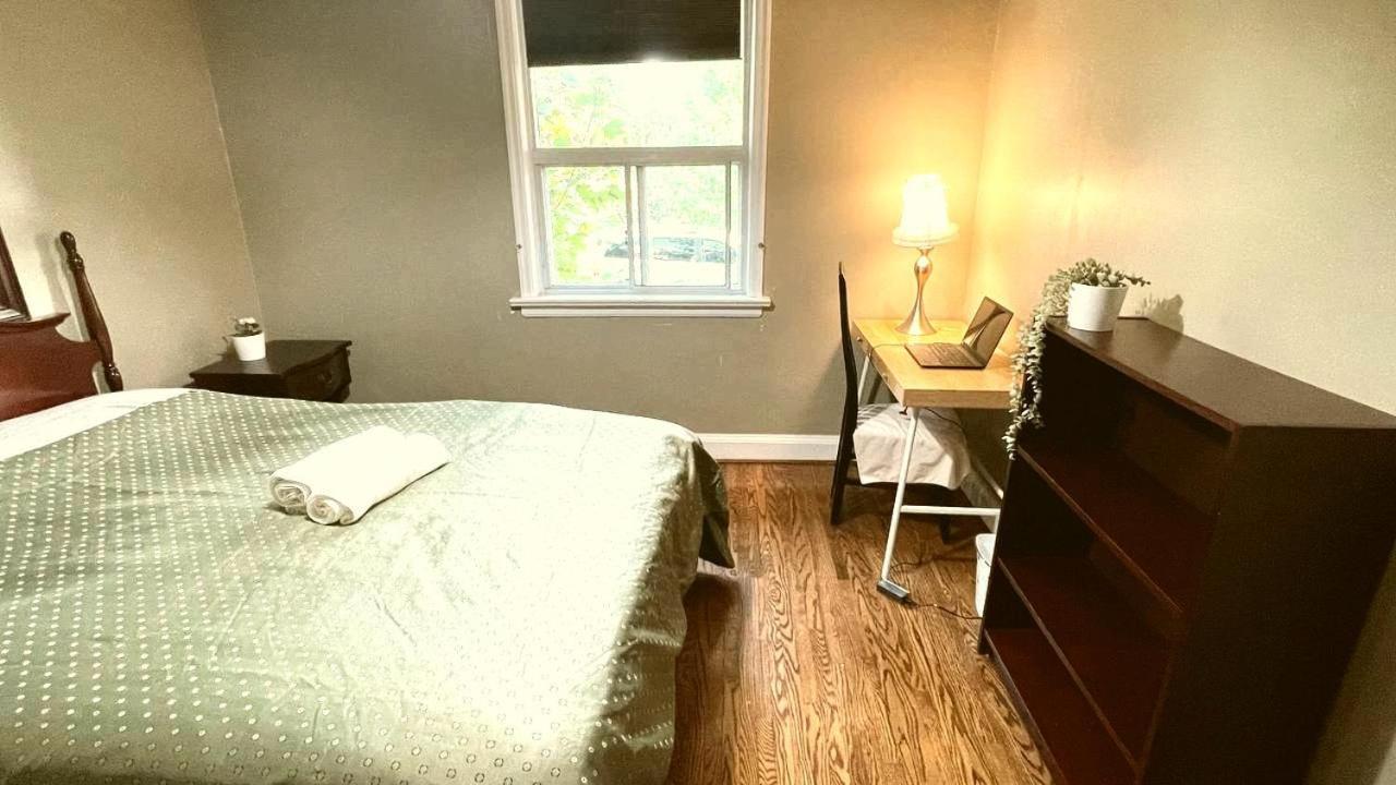 Glengrove Cozy Home Toronto Bagian luar foto